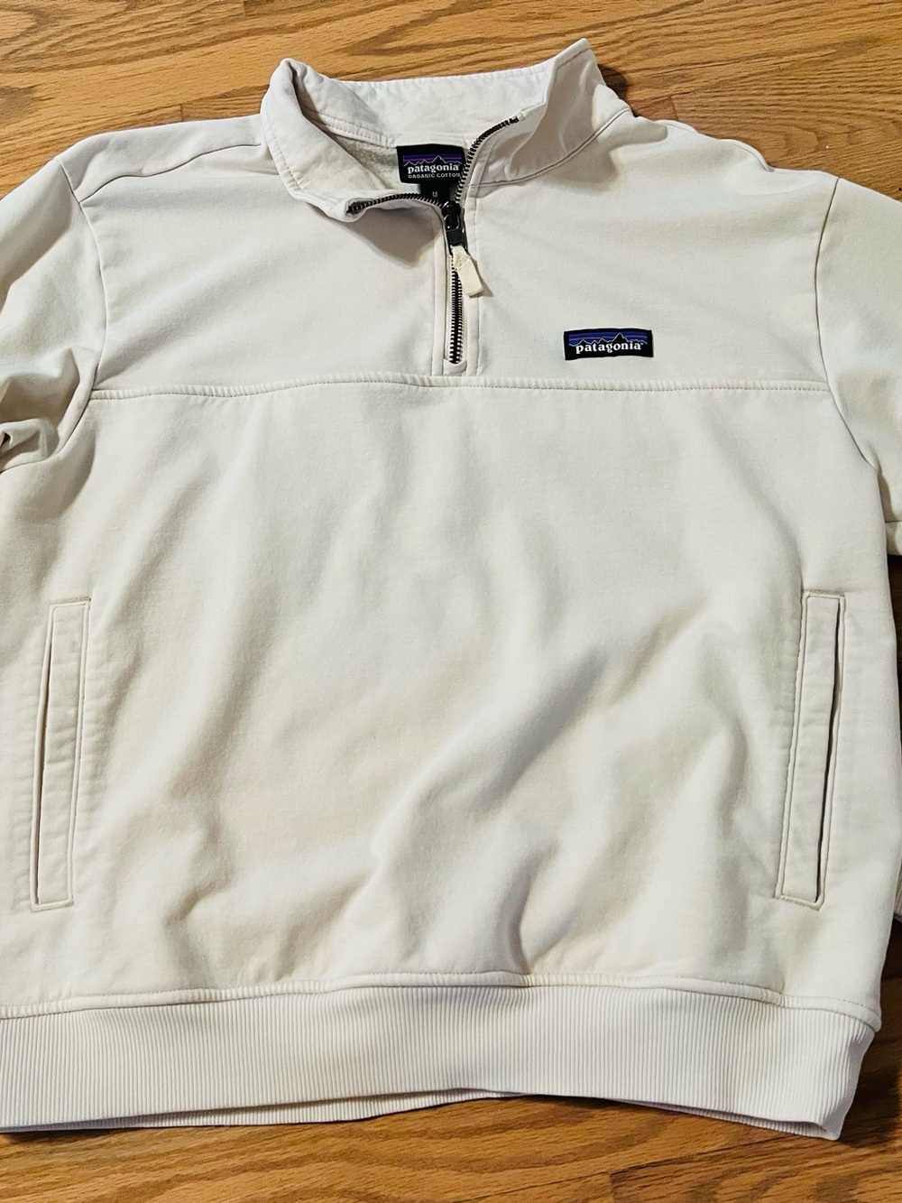 Excellent condition Patagonia Cream Organic Cotton Half-Zip Pullover